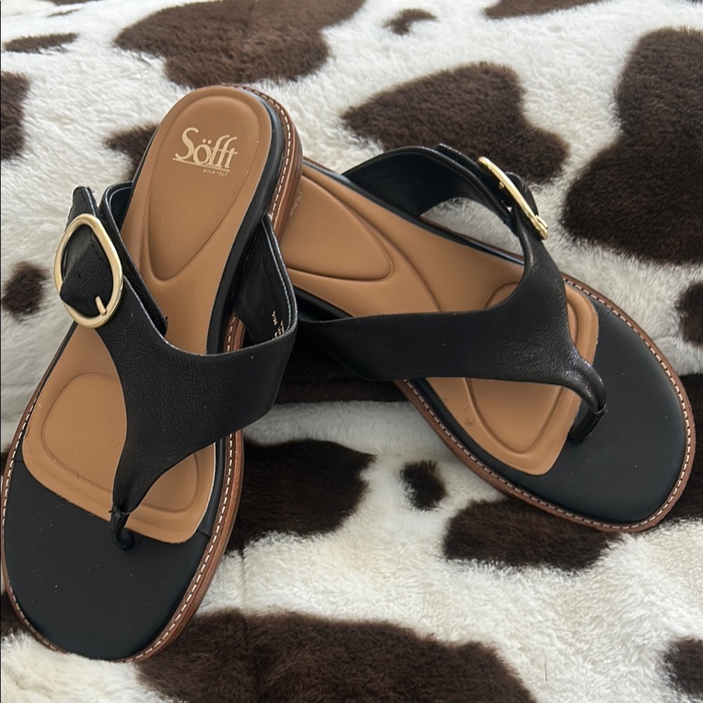 Sofft Black and Gold Sandals with Textured Straps and Decorative Buckle